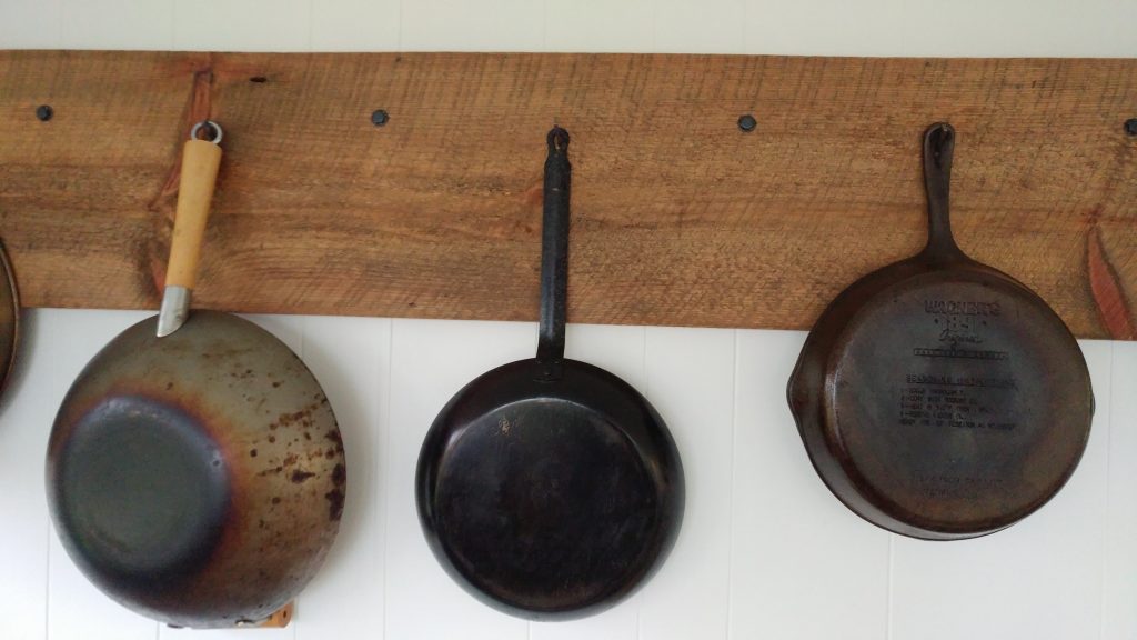 How To Make A Rustic Pot Rack