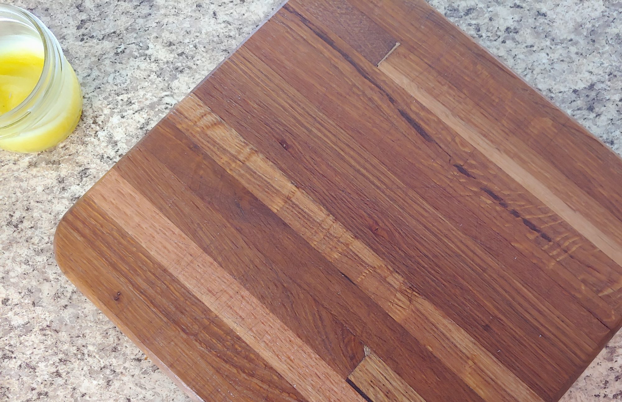 cleaning and seasoning wooden cutting boards