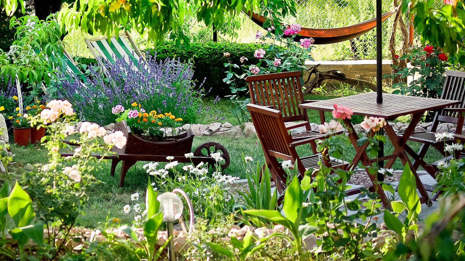 14 Incredible Ways To Repurpose Used Coffee Grounds