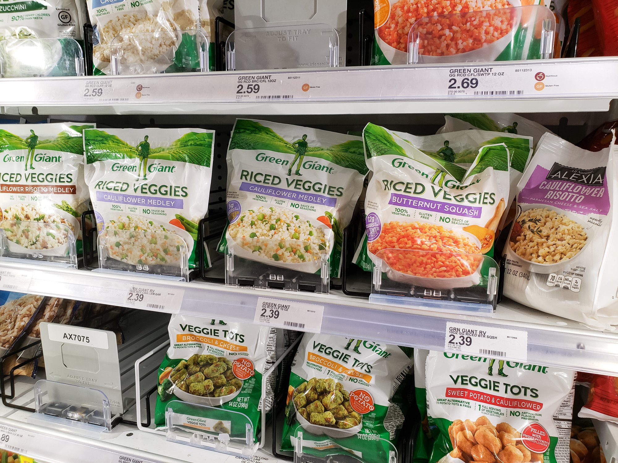 Here's the Secret to Making Your Groceries Last Longer 13 frozen vegetables in supermarket