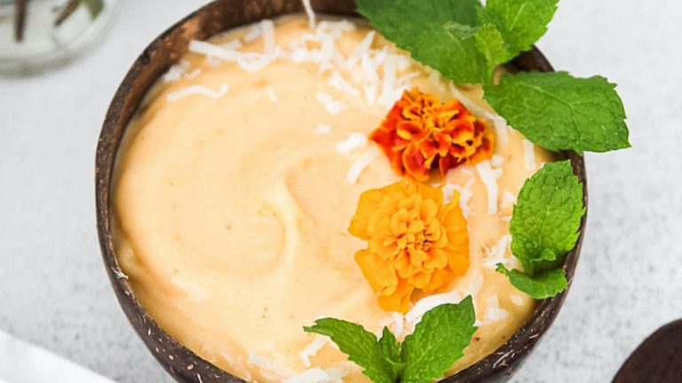18 Fresh and Fruity Smoothie Recipes for Busy Mornings