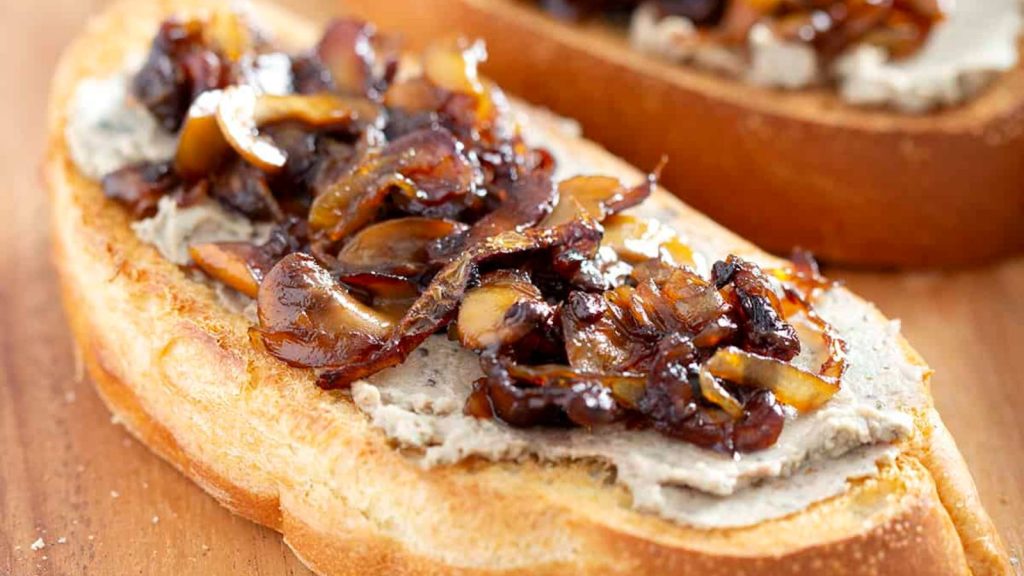 28 Incredibly Tasty Mushroom Recipes With Freshly-Foraged Flavors 27 toast with pate and caramelized onions and mushrooms on top