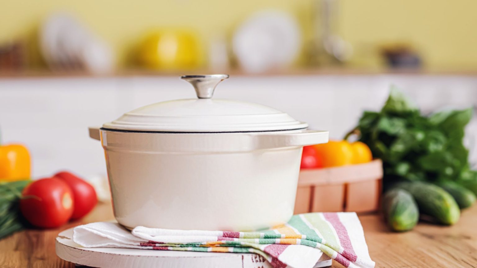 12 Must Have Powerless Kitchen Appliances For Cooking Off The Grid