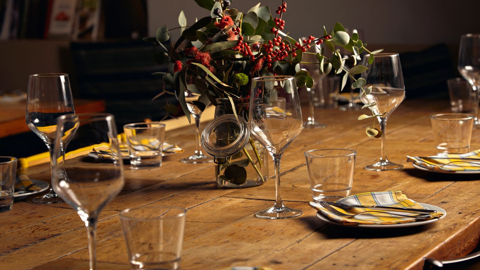 How to make holiday hosting easier and less overwhelming