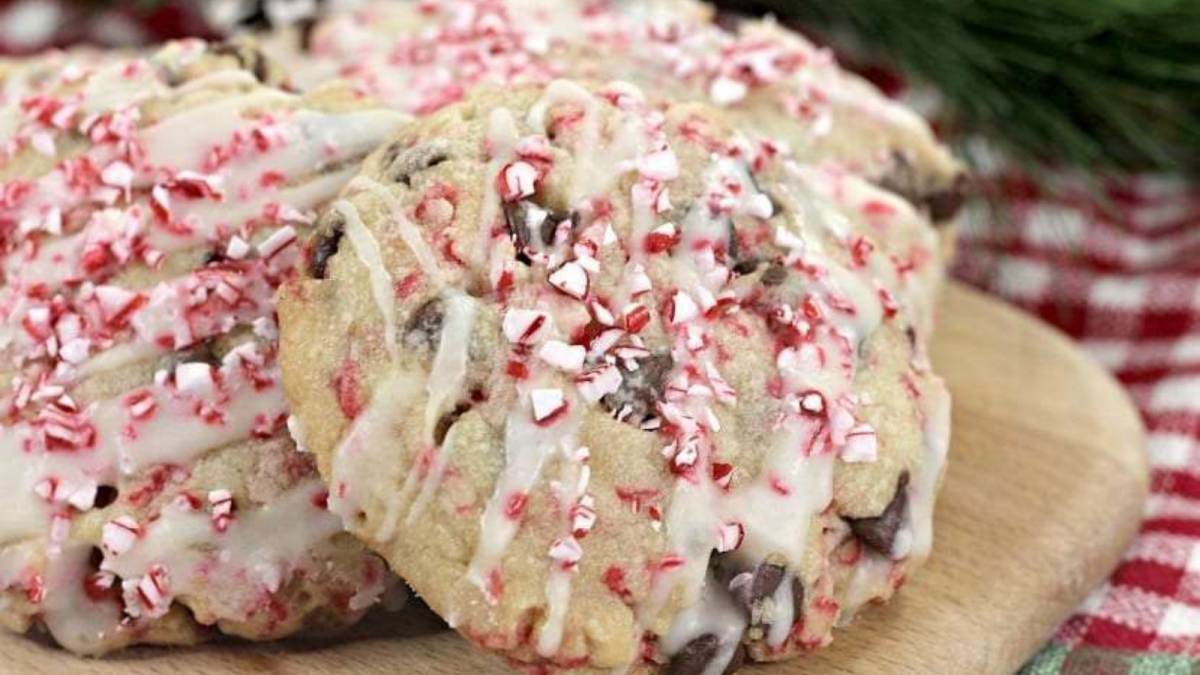 18 Sweet Holiday Treats Made with Peppermint Candy 3 Amish Sugar Peppermint Chocolate Chip Cookies