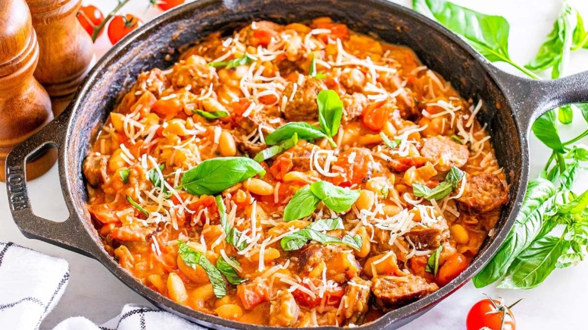 Cannellini-Bean-and-Sausage-Skillet-Recipe