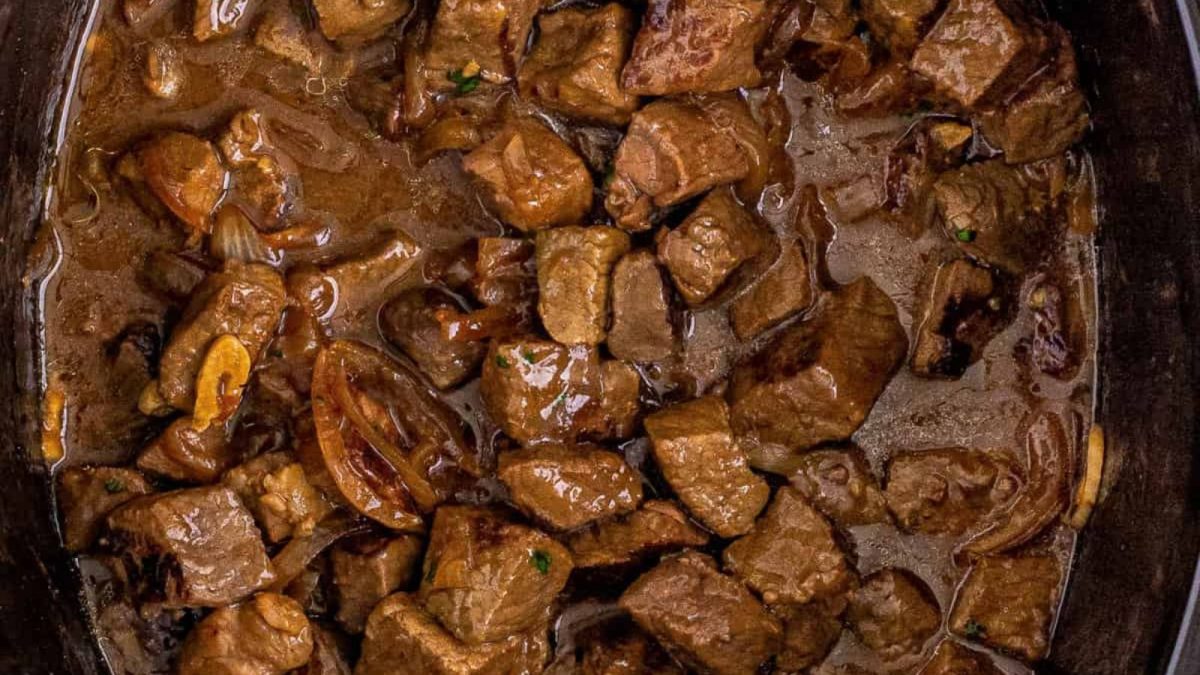 18 Crockpot Recipes That Practically Make Themselves 13 Crockpot Steak Bites