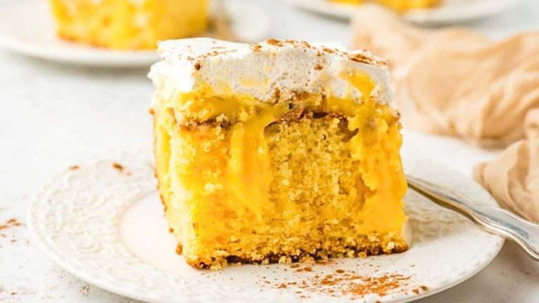 21 Easy Poke Cakes That Taste Incredible Every Time