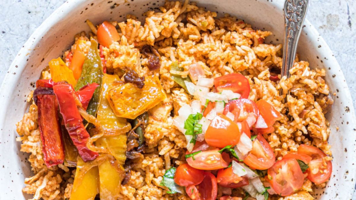 30 Cheap Dinner Ideas To Help Stretch Your Grocery Budget 29 Instant Pot Chicken Fajita Rice