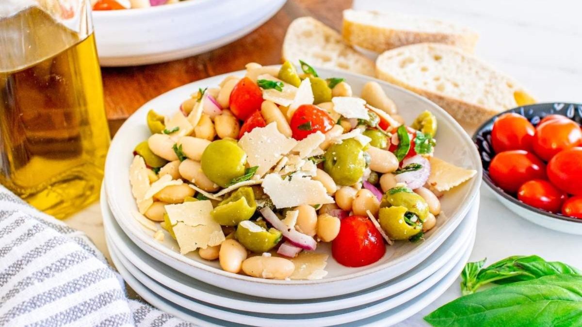 Italian_cannellini_bean_salad