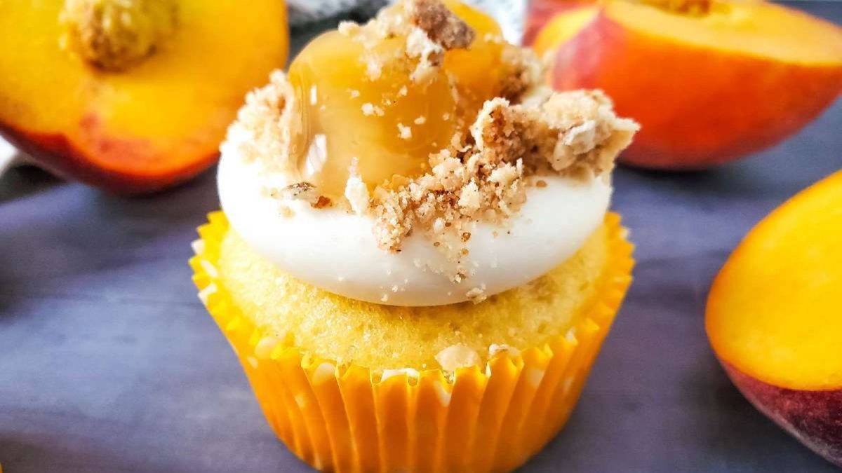 A Sweet Lineup of the Best Cupcake Recipes You’ll Ever Bake 13 Peach Cobbler Cupcakes
