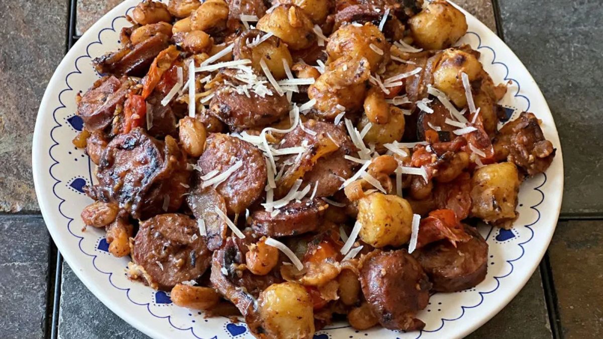 plate-of-gnocchi-sausage-beans