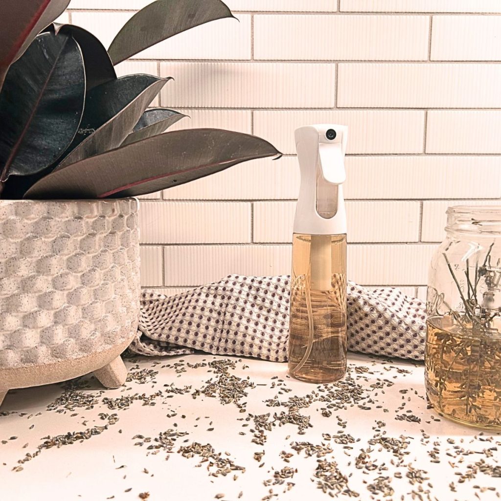 How to Make Lavender Water 3 2