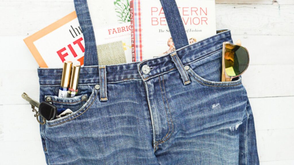 Tote bag made from upcycled jeans