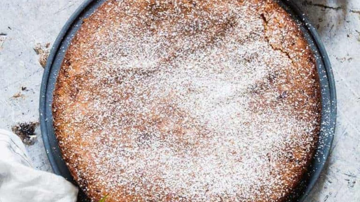 Almond Polenta Zucchini Cake