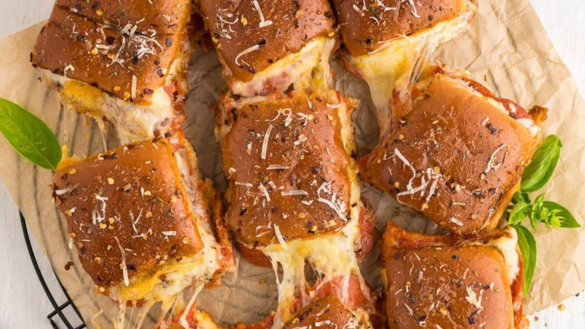 19 Crowd-Pleasing Slider Recipes Perfect for Game Day 10 Pizza Sliders