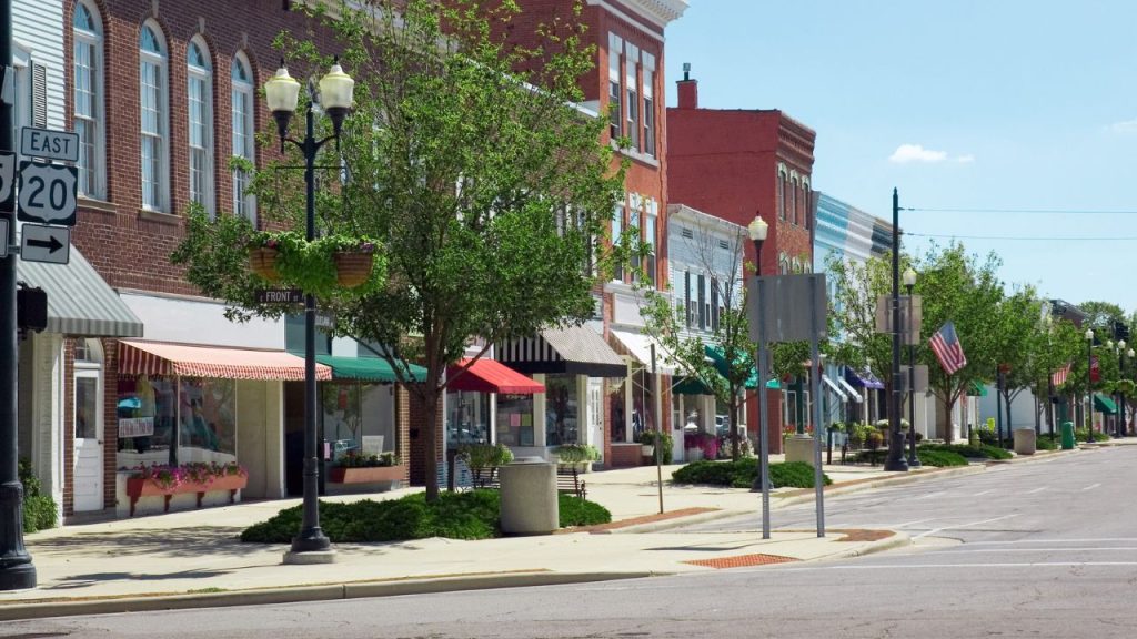 15 Safest Places for Preppers to Live When the SHTF 2 Small Town U.S.A