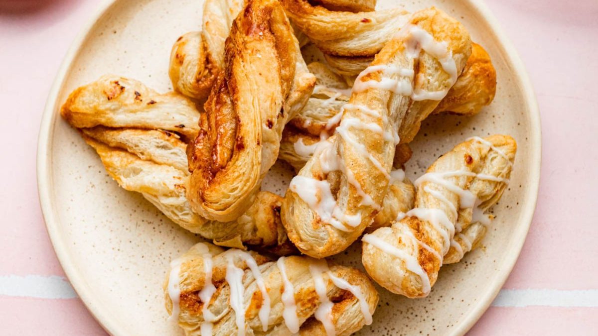 25 Puff Pastry Recipes That Are Flaky, Buttery, and Absolutely Delicious 17 3-Ingredient Puff Pastry Cinnamon Twists