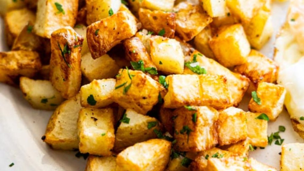 33 Air Fryer Breakfast Ideas That Make Mornings Easier 12 Air Fryer Breakfast Potatoes