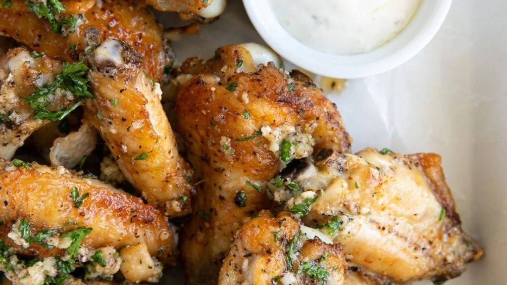 Crispy Garlic Parmesan Wings