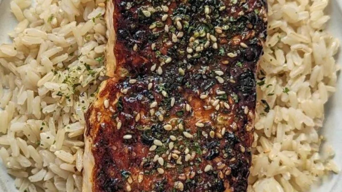 26 Salmon Recipes You Won’t Get Enough Of 23 Furikake Salmon