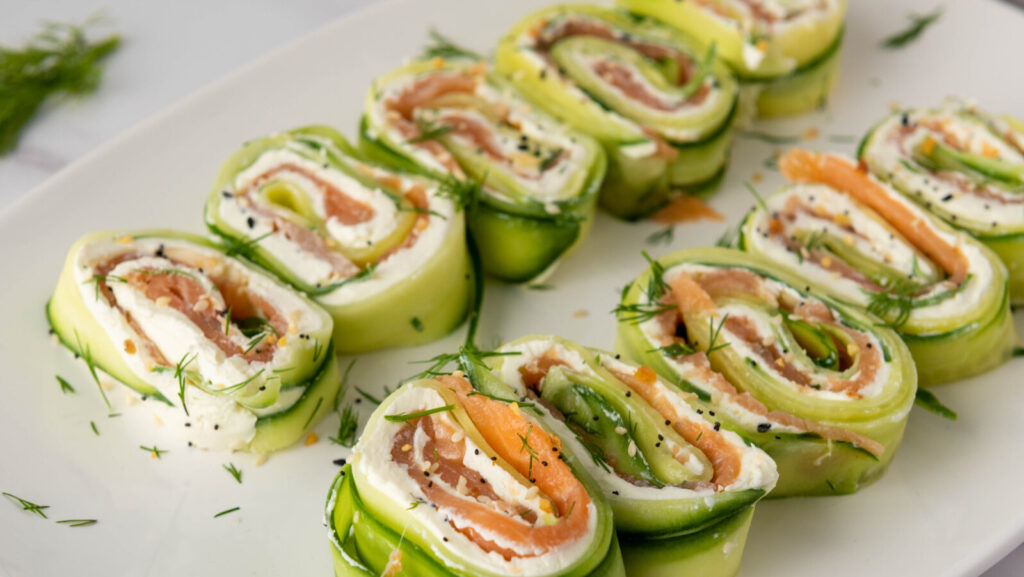 26 Salmon Recipes You Won’t Get Enough Of 26 Everything Bagel Cucumber Rolls with Cream Cheese and Smoked Salmon: