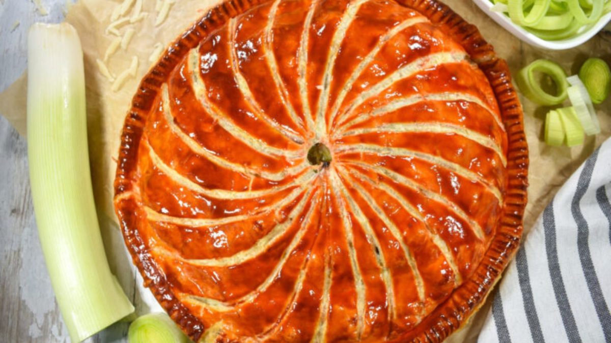 25 Puff Pastry Recipes That Are Flaky, Buttery, and Absolutely Delicious 25 Pithivier with Mushrooms, Leeks, and Potatoes