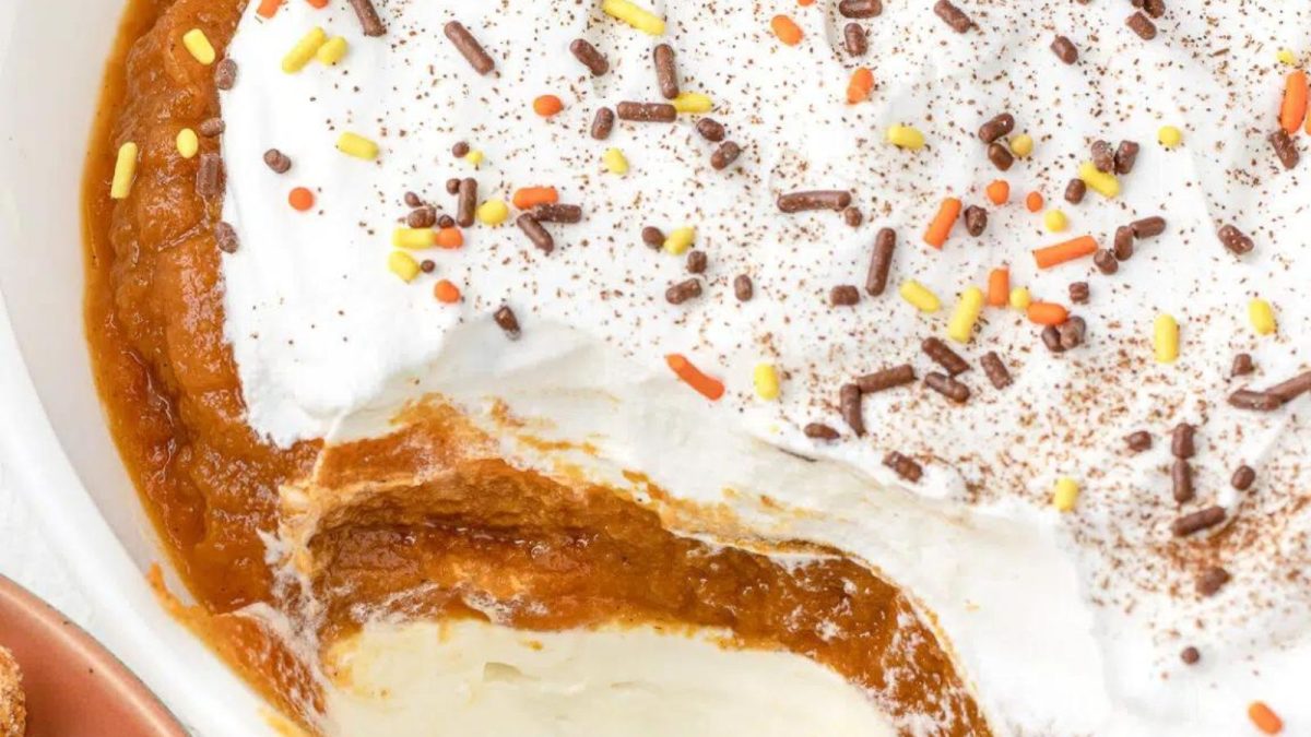 23 Easy Cool Whip Recipes That’ll Make You Feel Like a Dessert Pro 18 Pumpkin Pie Dip
