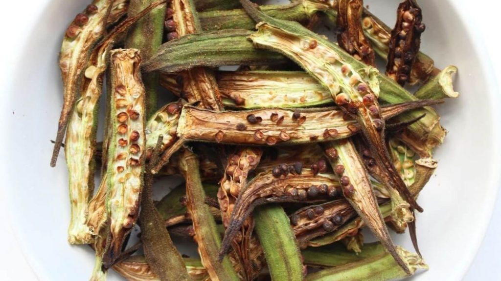 air fryer okra in white serving bowl