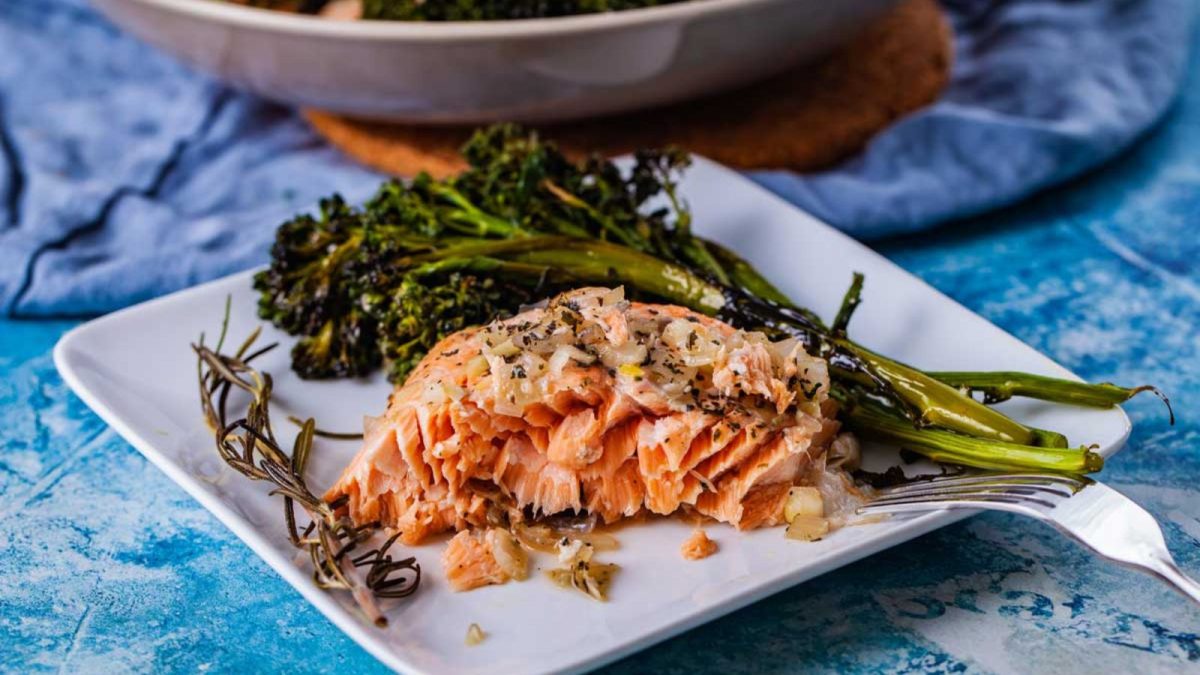 26 Salmon Recipes You Won’t Get Enough Of 13 baked salmon with baby broccoli