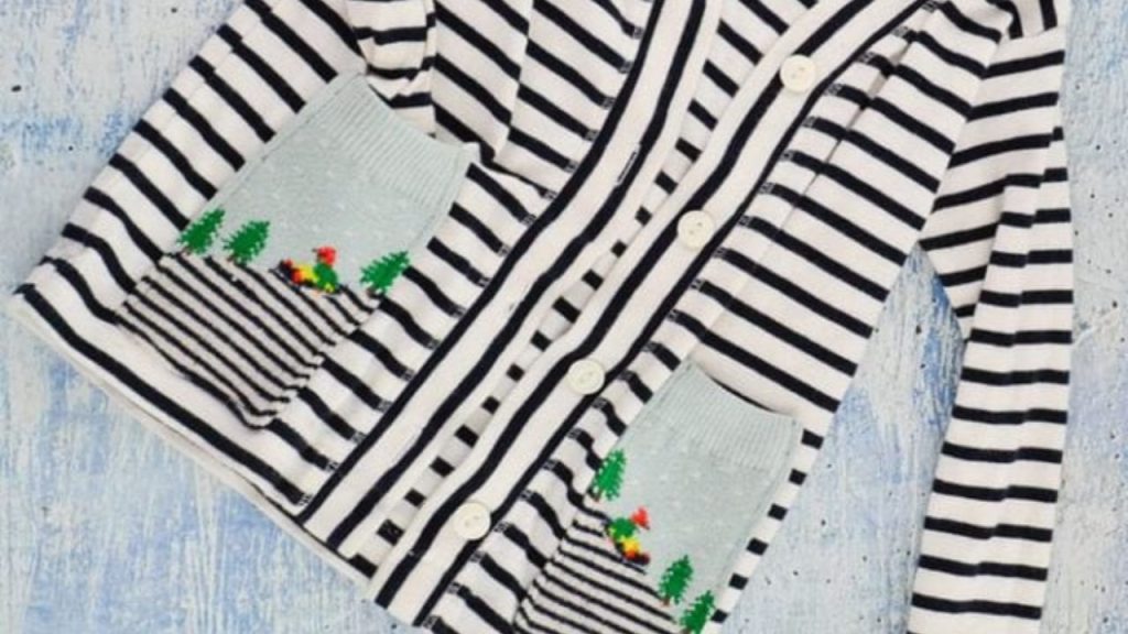 9 Brilliant Crafting Ideas That Use Old Socks 8 cardigan sock pocket