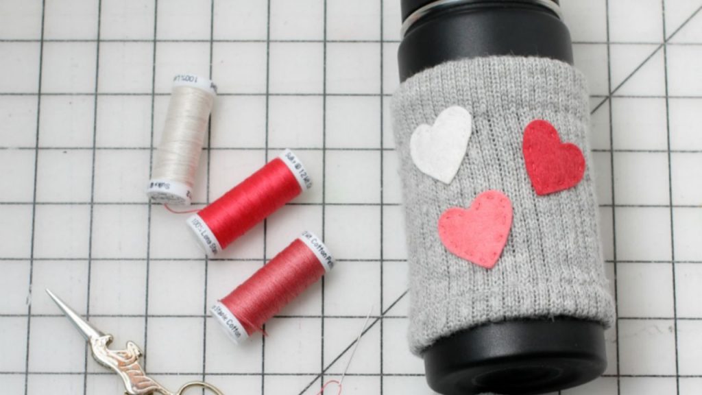 9 Brilliant Crafting Ideas That Use Old Socks 5 coffee cozy