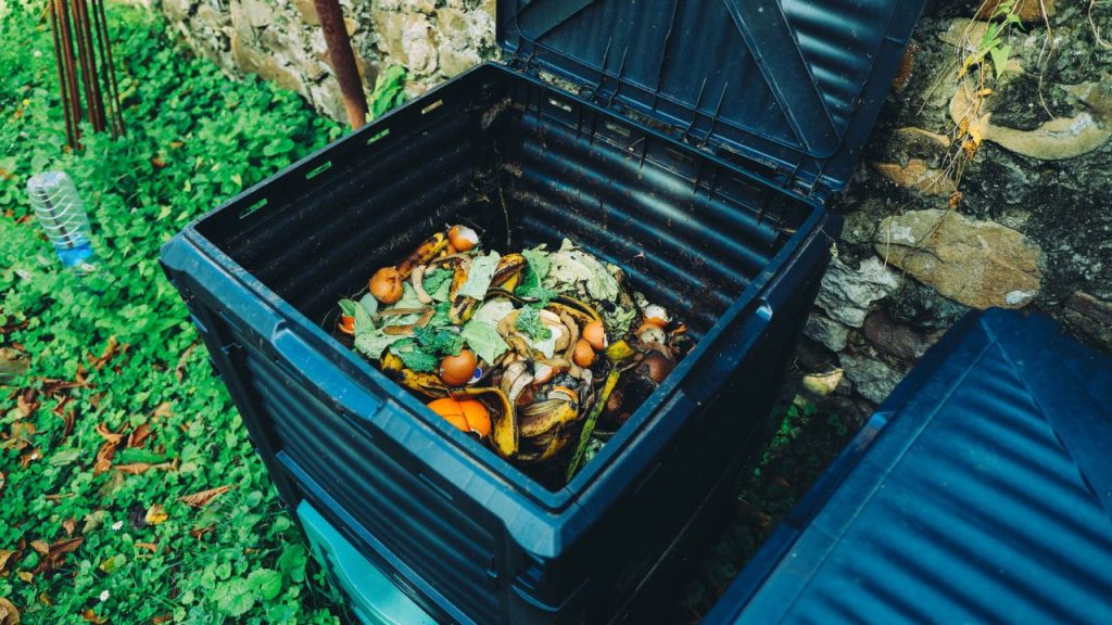 20 Great Depression Life Hacks That Are Still Relevant Today 19 compost bin