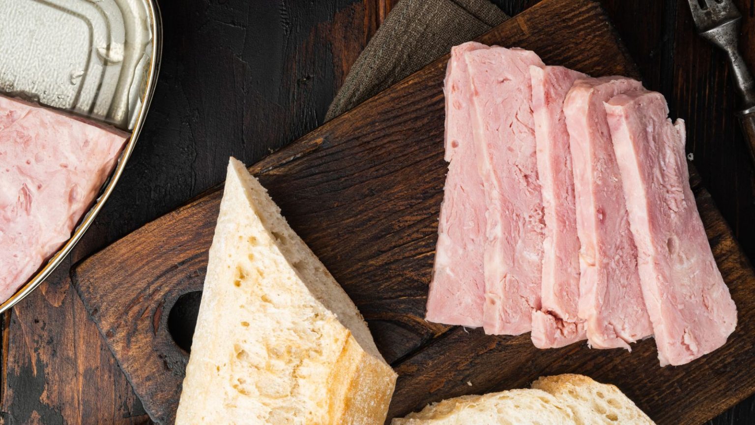 15 Absolute Best Canned Foods To Stockpile In Your Emergency Pantry