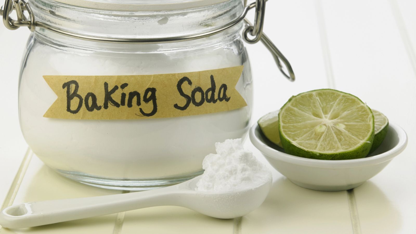 This simple ingredient in your pantry tackles odors, scrubs stains, and outperforms half your cleaning supplies