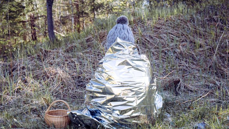18 Travel Essentials That Can Come in Handy During an Emergency