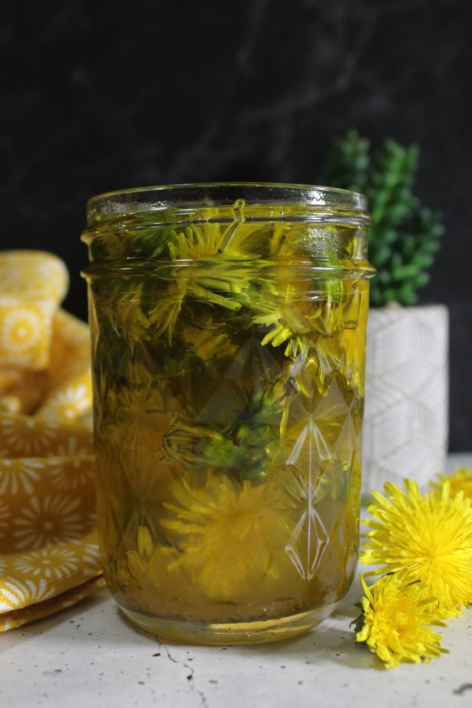 How to Make Dandelion Infused Oil