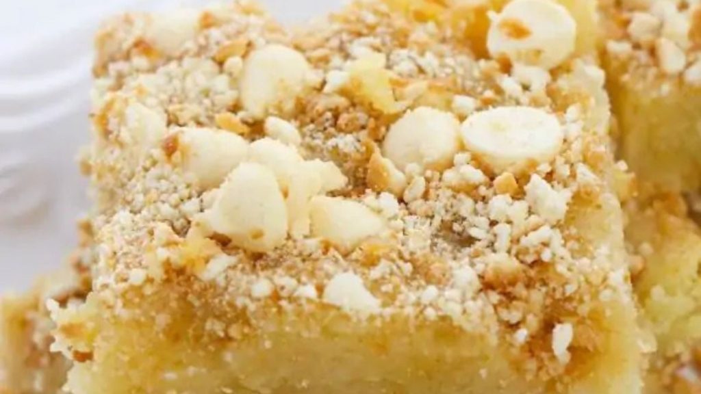 Get A Glass Of Milk For These 18 Scrumptious Cookie Bar Recipes 17 Banana Pudding Cookie Bar