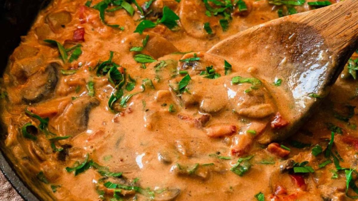 20 Classic German Dishes You Should Try at Least Once 3 Creamy German Hunters Sauce Jagersose