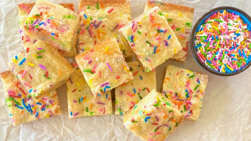 Get A Glass Of Milk For These 18 Scrumptious Cookie Bar Recipes 18 Easy Sugar Cookie Bars