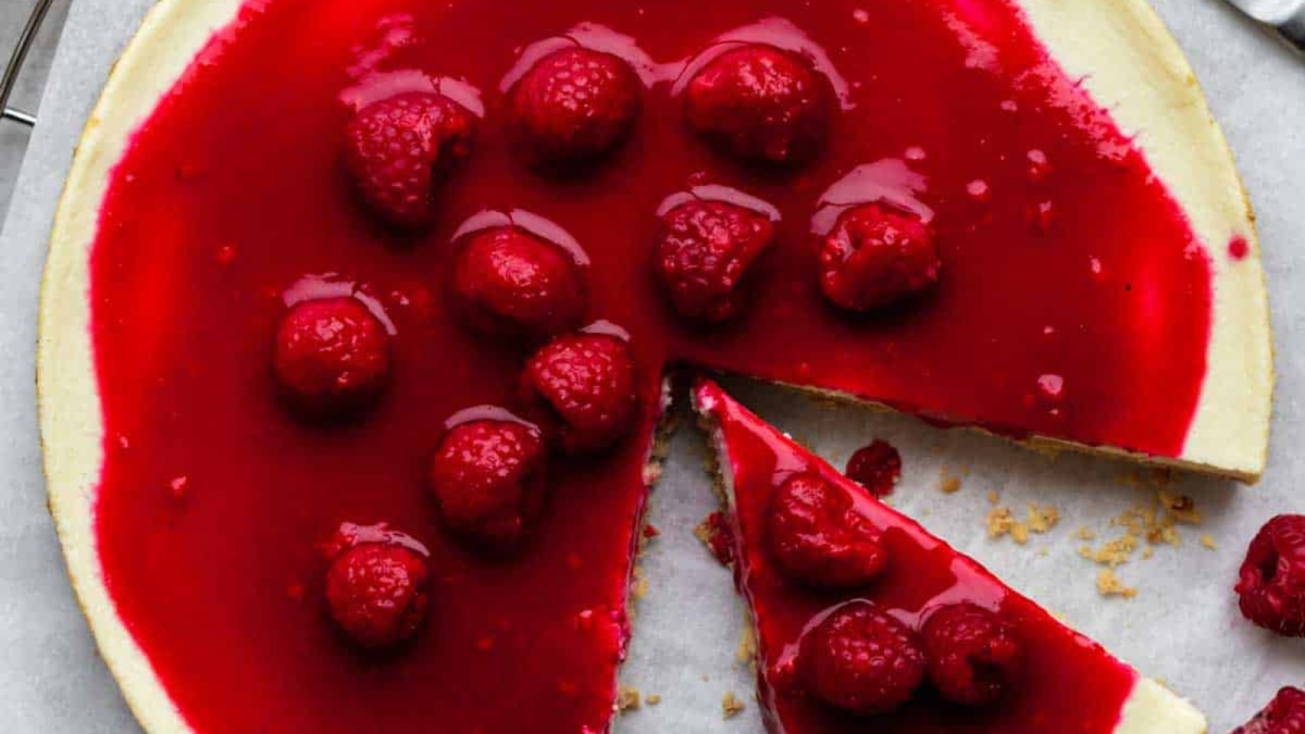 22 Raspberry Desserts That Are Bursting with Flavor 3 Homemade Cheesecake without Cream Cheese