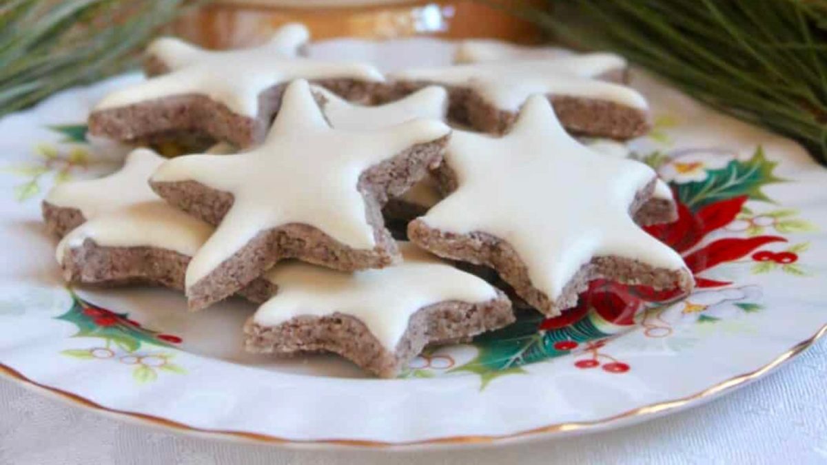 20 Classic German Dishes You Should Try at Least Once 17 Zimtsterne German Cinnamon Stars German Christmas Cookies