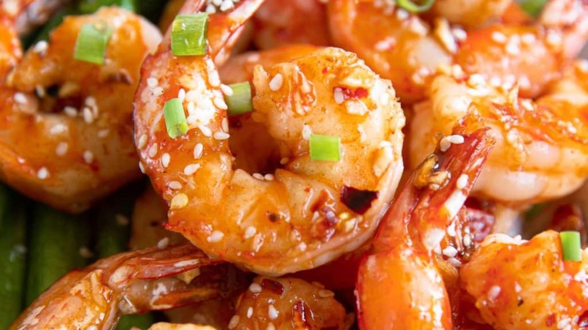 15 Minute Honey Sriracha Shrimp Recipe