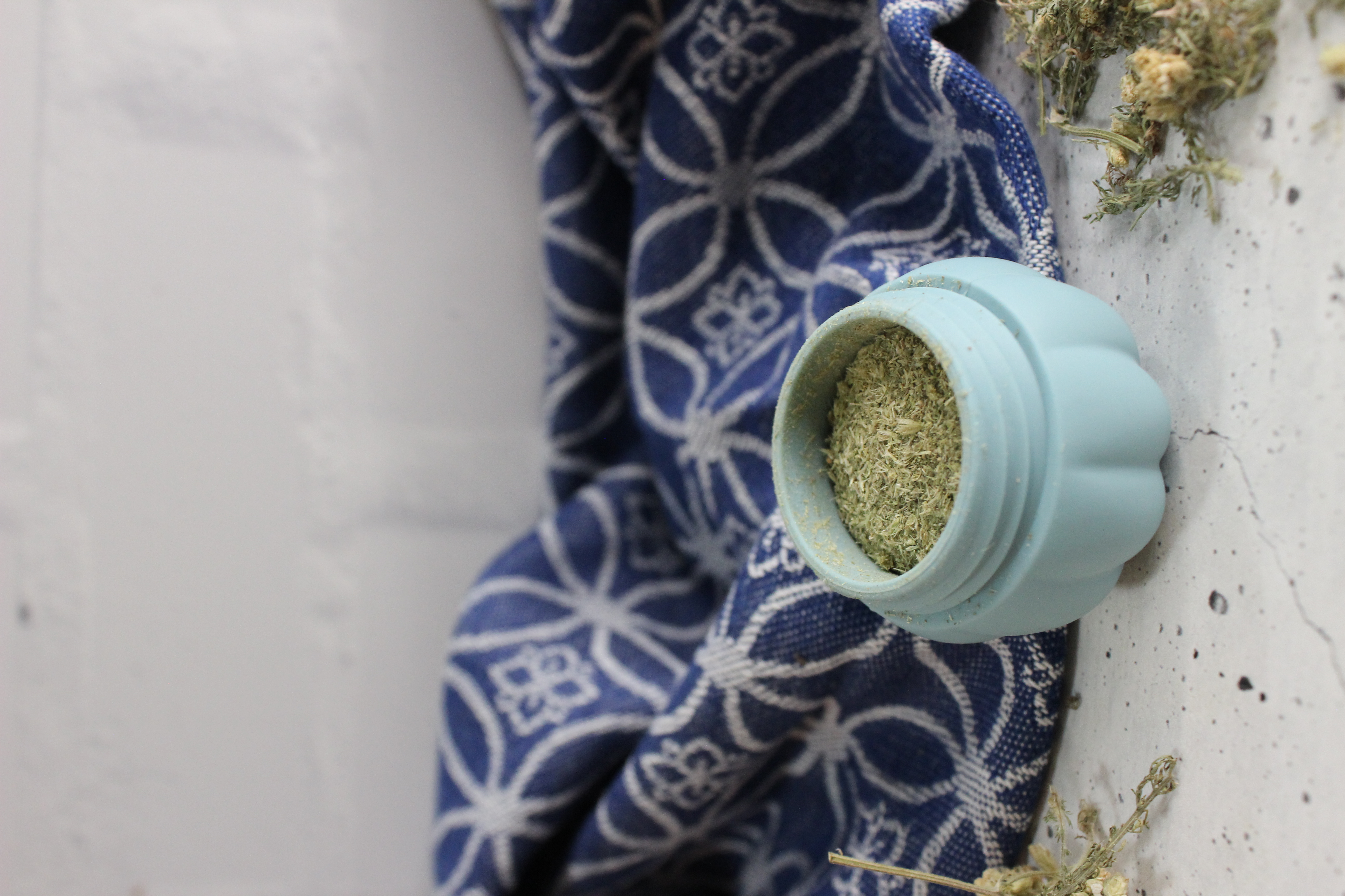 Yarrow Powder DIY Yarrow Styptic Powder (To Stop Minor Bleeding)