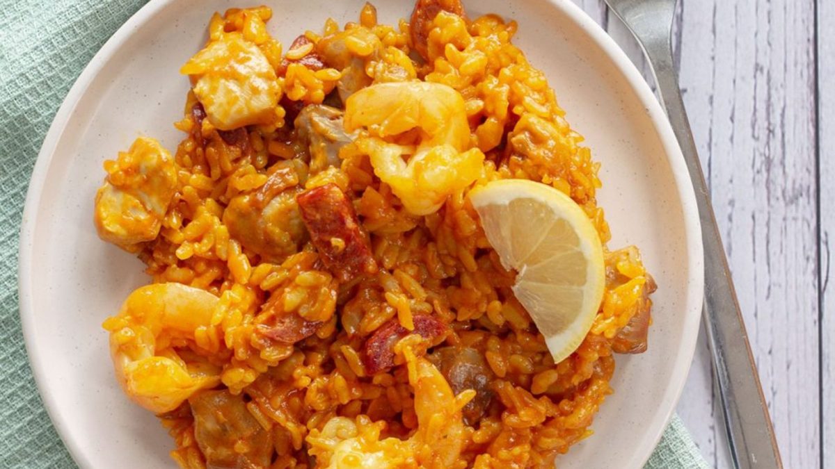 Instant Pot Paella (with Chicken Shrimp)