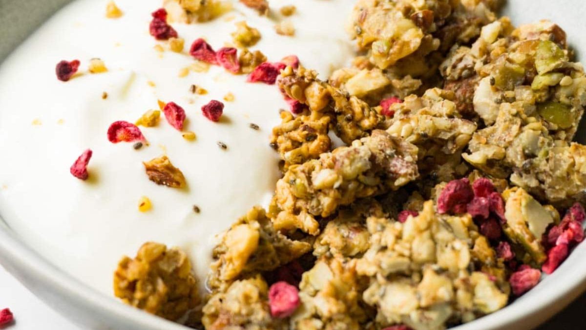 KETO GRANOLA