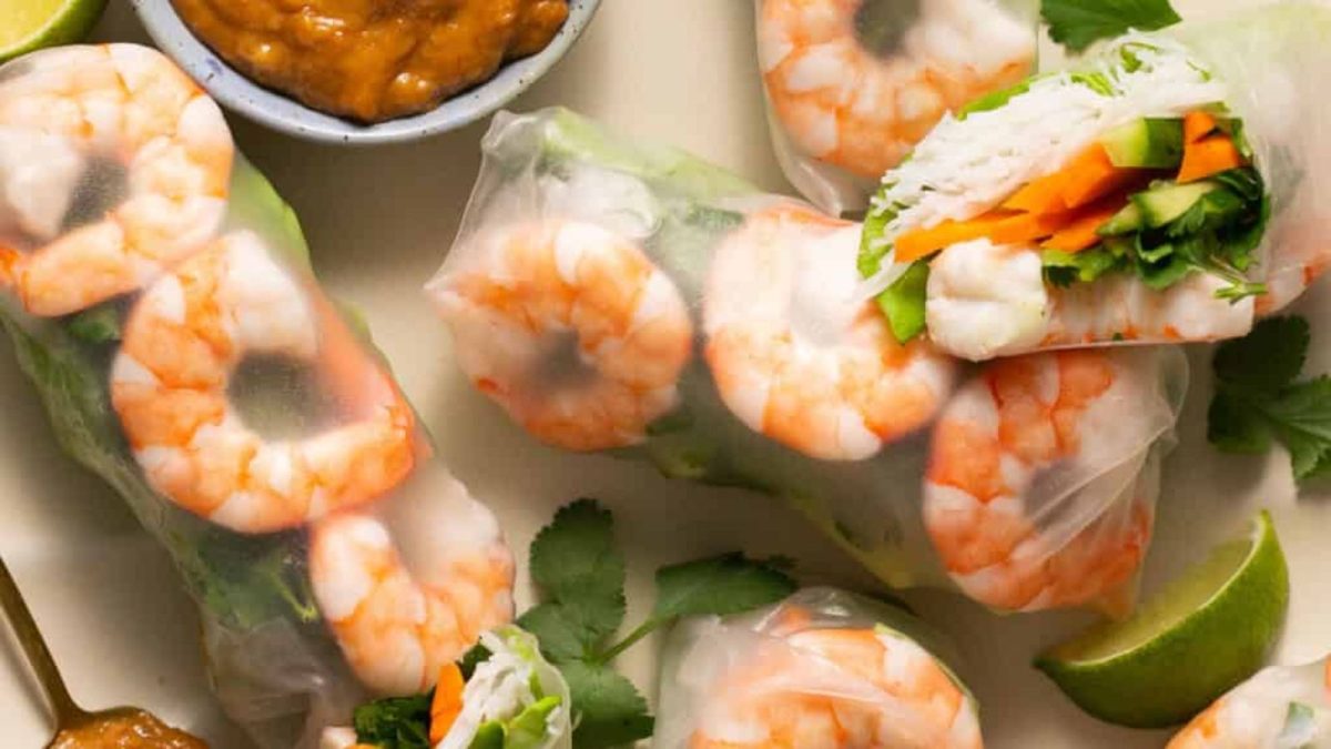Vietnamese Summer Rice Paper Rolls with Peanut Dipping Sauce