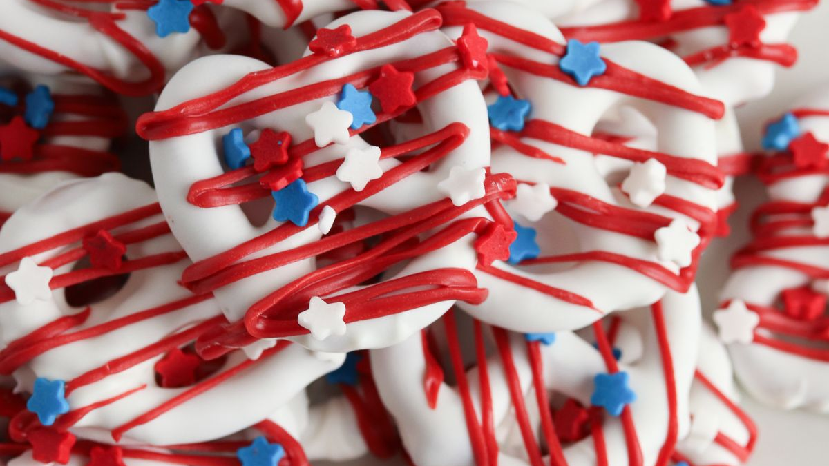12 Festive Red, White, and Blue Recipes to Sweeten Your July 4th Celebration 1 image 41 edited