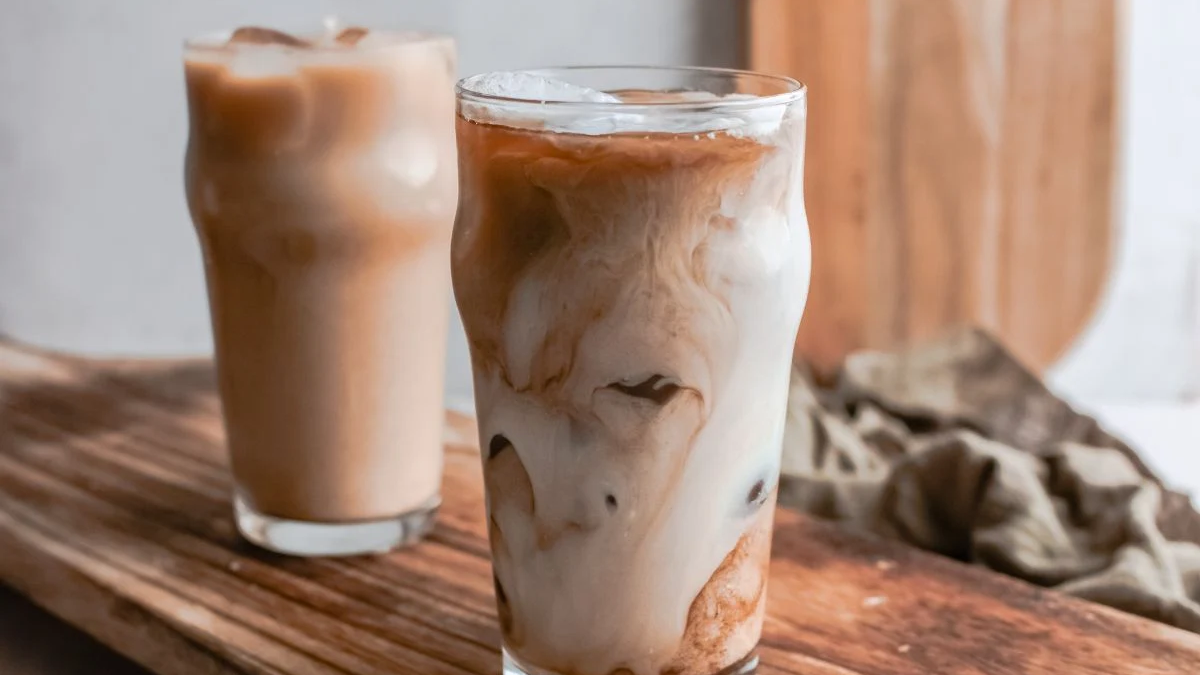 14 Refreshing Homemade Iced Coffees to Wake You Up Right 1 image 86 edited