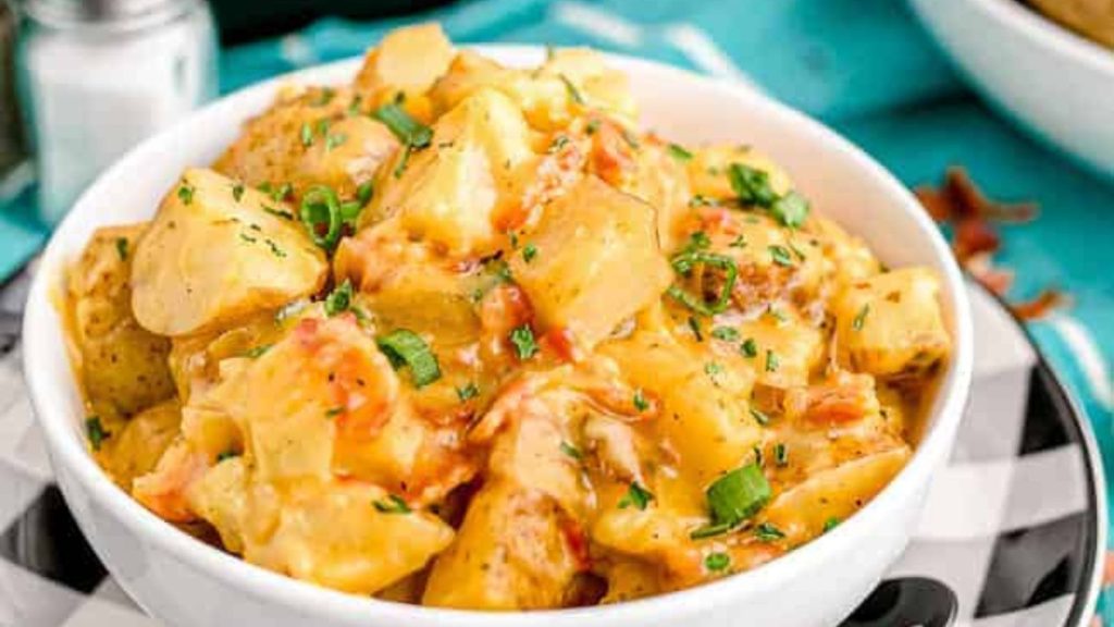 24 Potato Recipes You’ll Never Get Tired Of 22 A bowl of cheesy ranch potatoes.